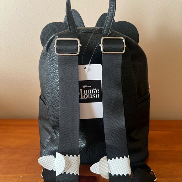 Disney Minnie Mouse 2024 mini backpack!! - Picture 2 of 7